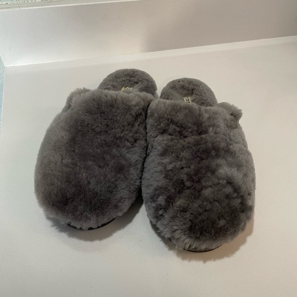 Fireside Plush Dark Gray Bedroom Slippers